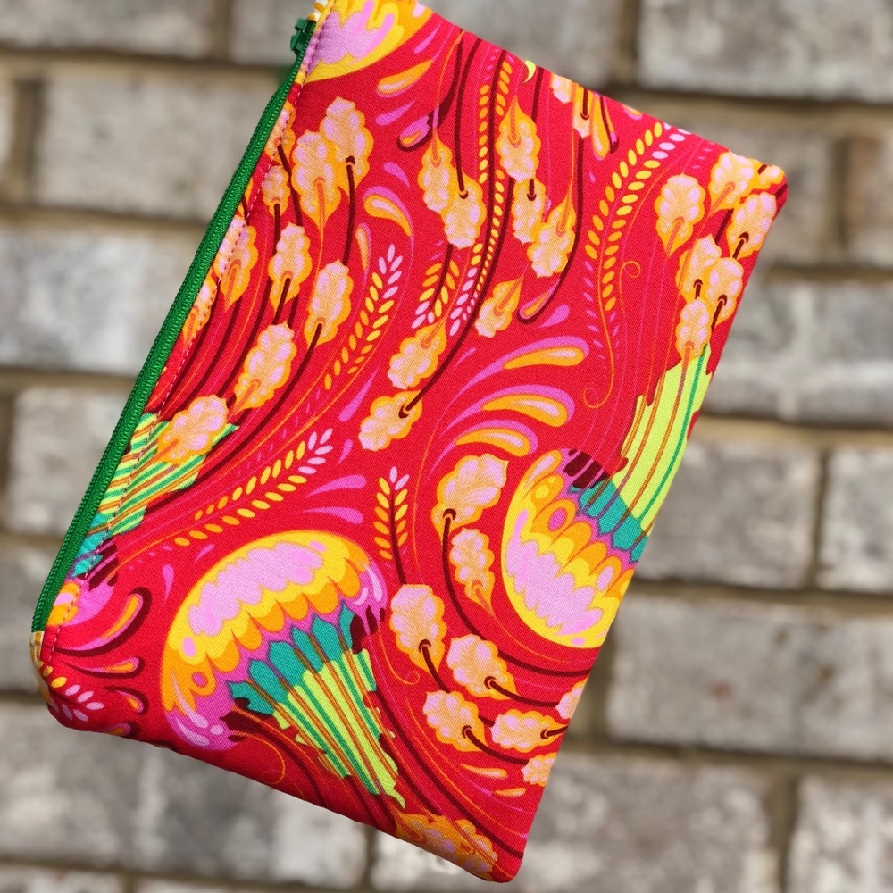 RED Jellyfish wristlet in Tula Pink Zuma